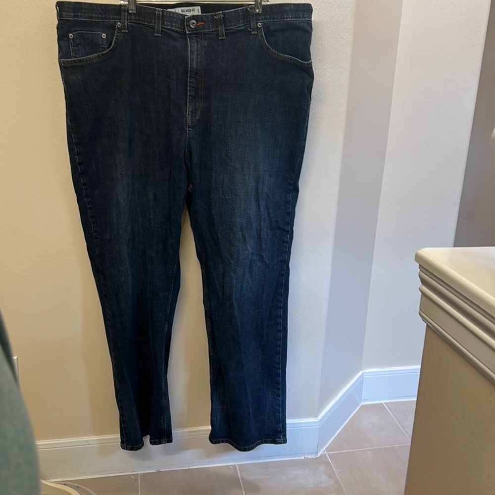 Lee Mens Relaxed Fit 50 x 34- perfect condition!